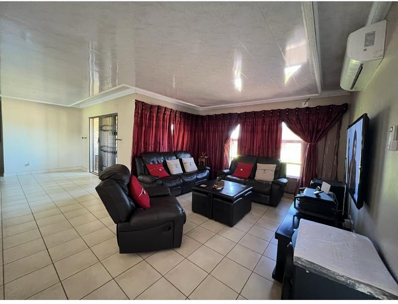 To Let 3 Bedroom Property for Rent in Kathu Northern Cape